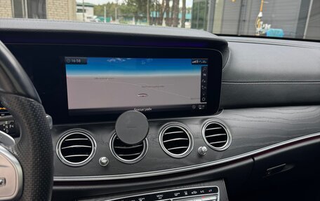 Mercedes-Benz E-Класс, 2019 год, 4 400 000 рублей, 14 фотография