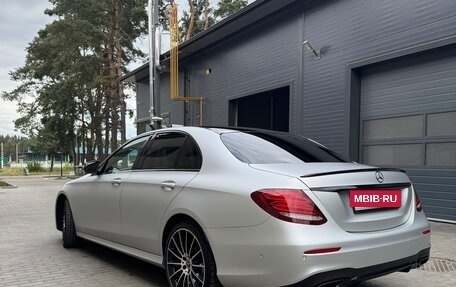 Mercedes-Benz E-Класс, 2019 год, 4 400 000 рублей, 6 фотография