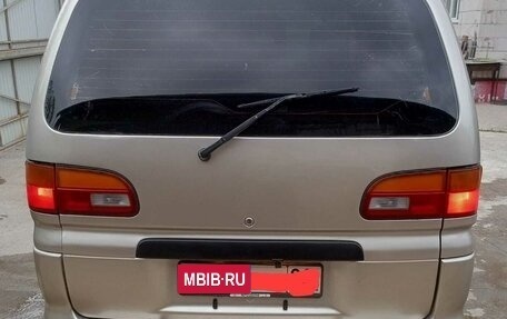 Mitsubishi Space Gear I рестайлинг, 1998 год, 720 000 рублей, 4 фотография