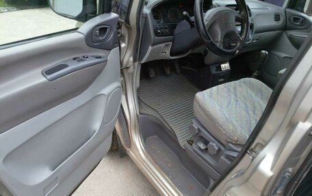 Mitsubishi Space Gear I рестайлинг, 1998 год, 720 000 рублей, 17 фотография