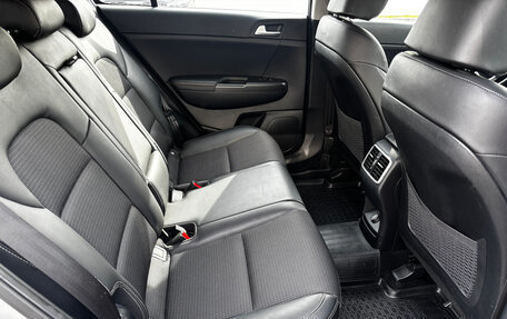 KIA Sportage IV рестайлинг, 2019 год, 2 098 000 рублей, 10 фотография