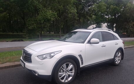 Infiniti FX II, 2012 год, 1 700 000 рублей, 2 фотография