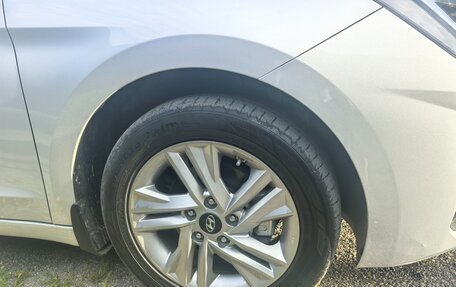 Hyundai Elantra VI рестайлинг, 2019 год, 1 650 000 рублей, 24 фотография