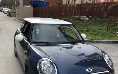 MINI Hatch, 2017 год, 2 550 000 рублей, 3 фотография