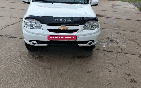 Chevrolet Niva I рестайлинг, 2016 год, 760 000 рублей, 10 фотография