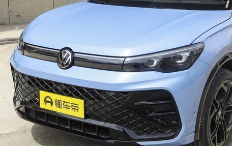 Volkswagen Tiguan, 2025 год, 5 630 000 рублей, 2 фотография