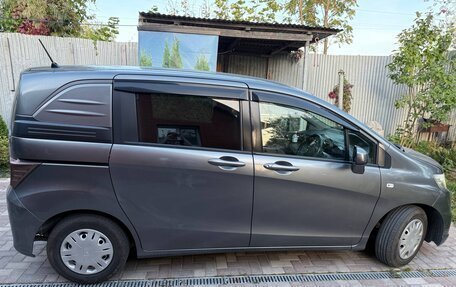 Honda Freed I, 2010 год, 970 000 рублей, 5 фотография