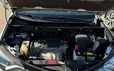 Toyota RAV4, 2017 год, 2 950 000 рублей, 6 фотография