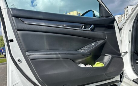 Honda Accord IX рестайлинг, 2019 год, 1 700 000 рублей, 14 фотография