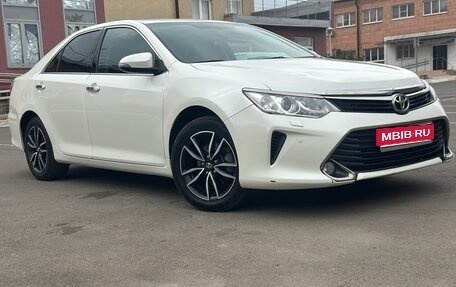 Toyota Camry, 2017 год, 2 000 000 рублей, 1 фотография