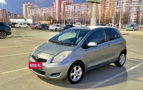 Toyota Yaris III рестайлинг, 2008 год, 650 000 рублей, 4 фотография