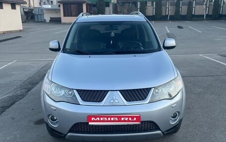 Mitsubishi Outlander III рестайлинг 3, 2007 год, 1 250 000 рублей, 4 фотография