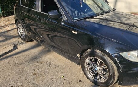 BMW 1 серия, 2010 год, 750 000 рублей, 4 фотография