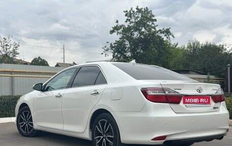 Toyota Camry, 2017 год, 2 000 000 рублей, 3 фотография