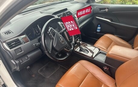 Toyota Camry, 2017 год, 2 000 000 рублей, 5 фотография