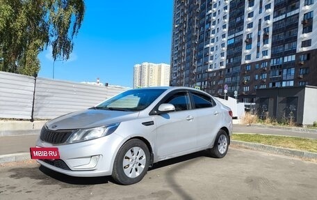 KIA Rio III рестайлинг, 2011 год, 650 000 рублей, 2 фотография