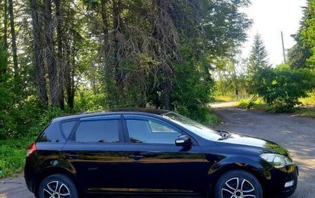 KIA cee'd I рестайлинг, 2010 год, 850 000 рублей, 2 фотография
