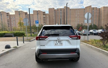 Toyota RAV4, 2022 год, 3 600 000 рублей, 8 фотография