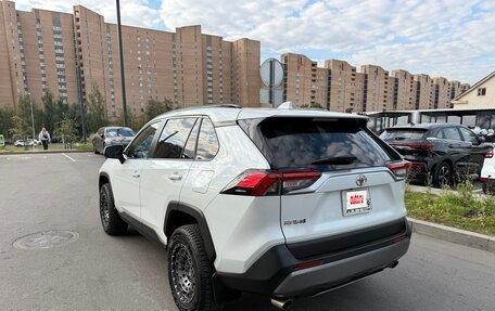 Toyota RAV4, 2022 год, 3 600 000 рублей, 9 фотография