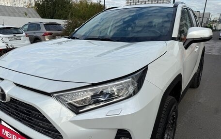 Toyota RAV4, 2022 год, 3 600 000 рублей, 12 фотография