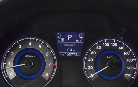 Hyundai Solaris II рестайлинг, 2011 год, 650 000 рублей, 16 фотография