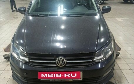 Volkswagen Polo VI (EU Market), 2017 год, 898 000 рублей, 2 фотография