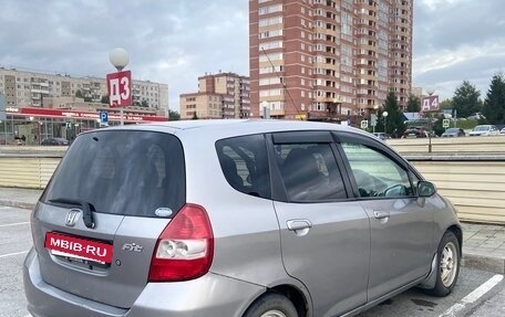 Honda Fit III, 2003 год, 400 000 рублей, 2 фотография