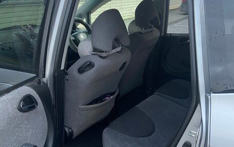 Honda Fit III, 2003 год, 400 000 рублей, 10 фотография