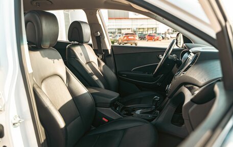 Hyundai Santa Fe III рестайлинг, 2015 год, 1 575 000 рублей, 23 фотография