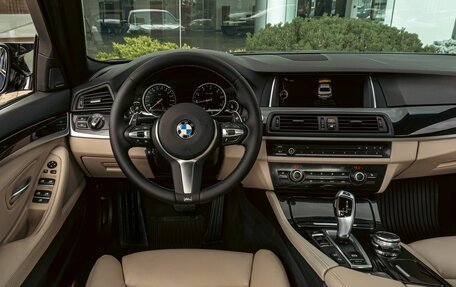 BMW 5 серия, 2016 год, 2 095 000 рублей, 12 фотография