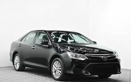 Toyota Camry, 2017 год, 1 755 000 рублей, 2 фотография