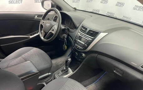Hyundai Solaris II рестайлинг, 2015 год, 900 000 рублей, 9 фотография