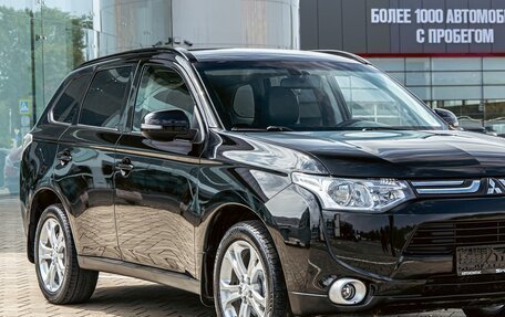 Mitsubishi Outlander III рестайлинг 3, 2014 год, 1 225 000 рублей, 7 фотография