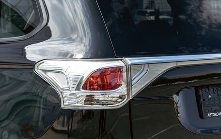 Mitsubishi Outlander III рестайлинг 3, 2014 год, 1 225 000 рублей, 10 фотография