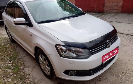 Volkswagen Polo VI (EU Market), 2012 год, 850 000 рублей, 4 фотография
