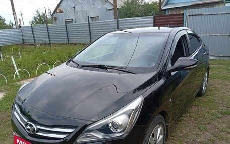Hyundai Solaris II рестайлинг, 2016 год, 890 000 рублей, 2 фотография