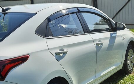 Hyundai Solaris II рестайлинг, 2018 год, 875 000 рублей, 4 фотография