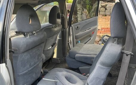 Mitsubishi Space Wagon III, 1999 год, 310 000 рублей, 12 фотография