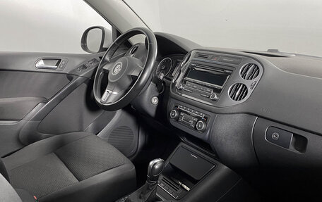 Volkswagen Tiguan I, 2013 год, 999 000 рублей, 10 фотография