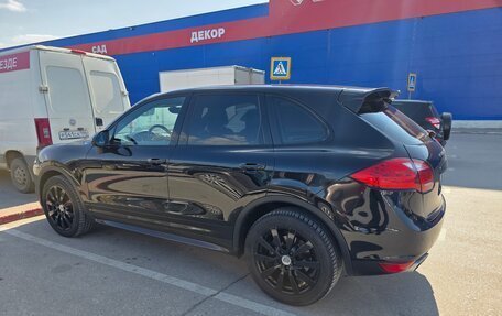 Porsche Cayenne III, 2013 год, 2 390 000 рублей, 10 фотография
