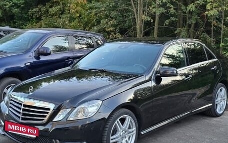 Mercedes-Benz E-Класс, 2012 год, 1 580 000 рублей, 2 фотография