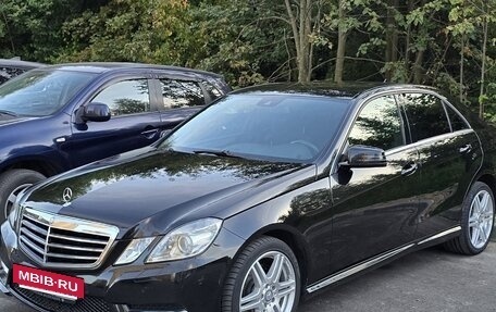 Mercedes-Benz E-Класс, 2012 год, 1 580 000 рублей, 7 фотография