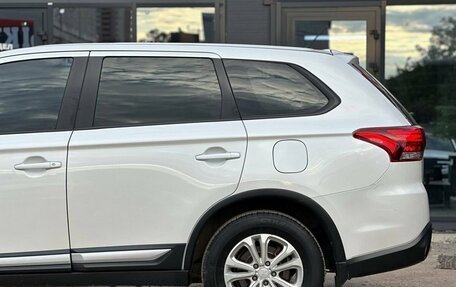 Mitsubishi Outlander III рестайлинг 3, 2015 год, 1 550 000 рублей, 17 фотография