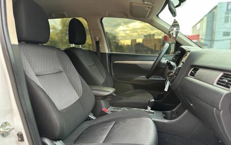 Mitsubishi Outlander III рестайлинг 3, 2015 год, 1 550 000 рублей, 22 фотография