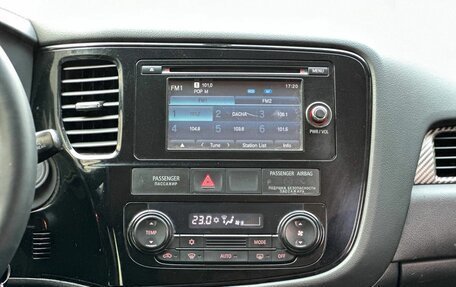 Mitsubishi Outlander III рестайлинг 3, 2015 год, 1 550 000 рублей, 21 фотография