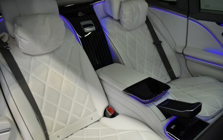 Mercedes-Benz Maybach S-Класс, 2023 год, 26 000 000 рублей, 38 фотография