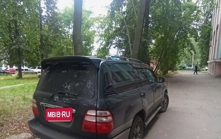 Toyota Land Cruiser 100 рестайлинг 2, 2004 год, 1 490 000 рублей, 7 фотография