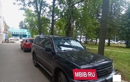 Toyota Land Cruiser 100 рестайлинг 2, 2004 год, 1 490 000 рублей, 4 фотография