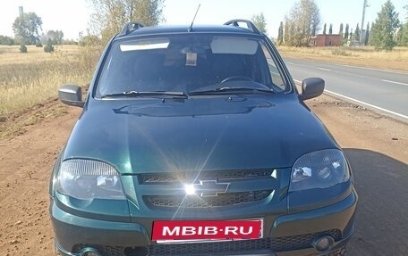 Chevrolet Niva I рестайлинг, 2015 год, 700 000 рублей, 1 фотография