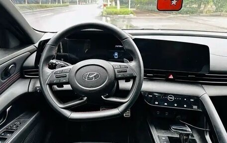 Hyundai Elantra, 2022 год, 1 400 000 рублей, 10 фотография